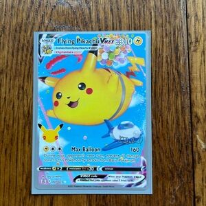 Pokémon card Flying Pikachu Vmax
